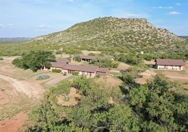 Photo 3 of House for sale at 144000 Tx Hwy 208, Robert Lee, TX 76945 | MLS# 21324860 | Listing updated on 2026-08-19