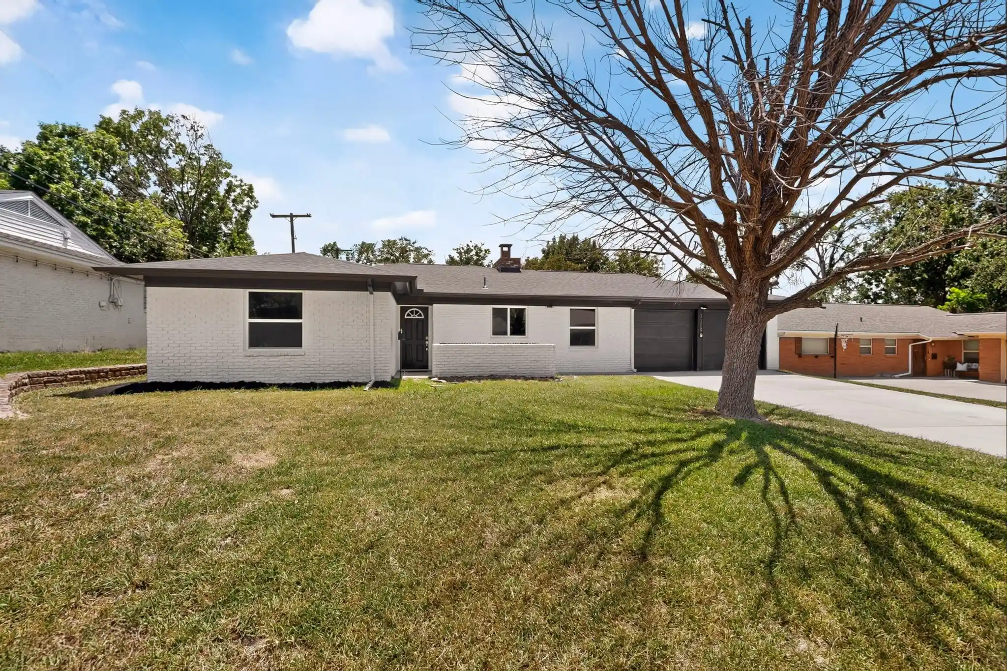 Single family home for sale at 3309 Leith Ave, Fort Worth, TX 76133 | MLS# 21307633