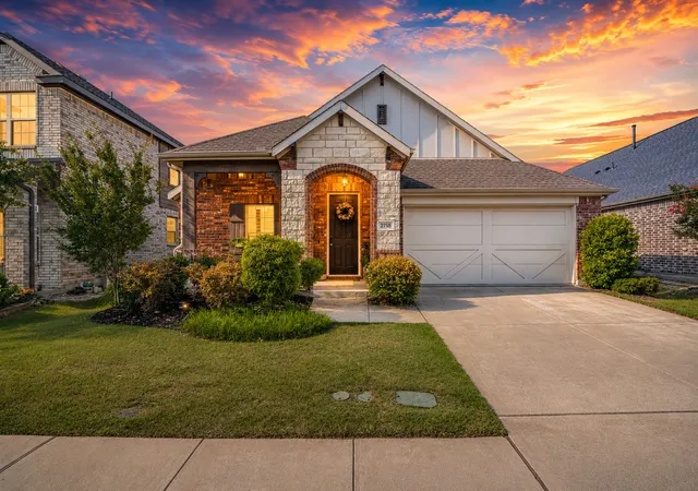 Photo 1 of Sale Pending at 2718 Bechtol St, Garland, TX 75042 | MLS# 21323597 | Listing updated on 2026-08-31