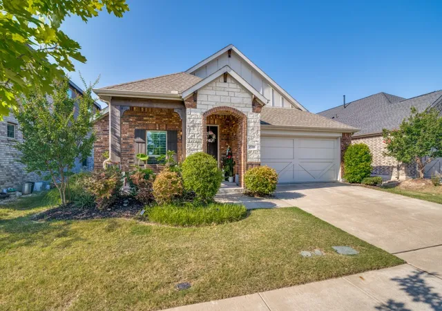 Photo 2 of Sale Pending at 2718 Bechtol St, Garland, TX 75042 | MLS# 21323597 | Listing updated on 2026-08-31