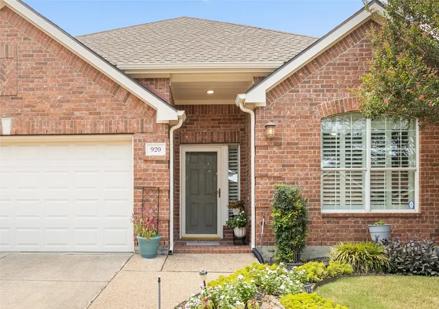 Photo 3 of Single family home for sale at 920 Cascade Dr, Fairview, TX 75069 | MLS# 21322035 | Listing updated on 2026-08-30
