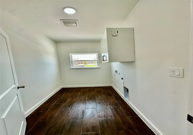 Photo 3 of Single family home for sale at 2312 Morgan St, Greenville, TX 75401 | MLS# 21325044 | Listing updated on 2026-09-25