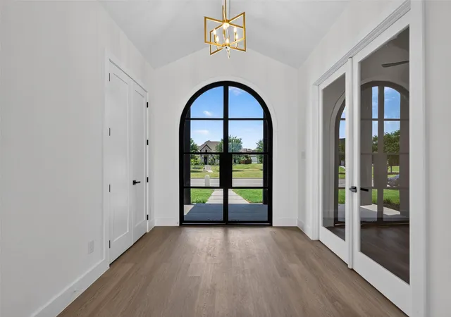 Photo 3 of Single family home for sale at 1010 Devonshire Dr N, Forney, TX 75126 | MLS# 21322915 | Listing updated on 2026-09-21