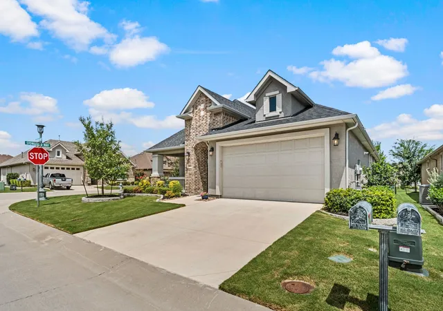 Photo 2 of Single family home for sale at 9624 Heartwood Dr, Denton, TX 76207 | MLS# 21324954 | Listing updated on 2026-08-03