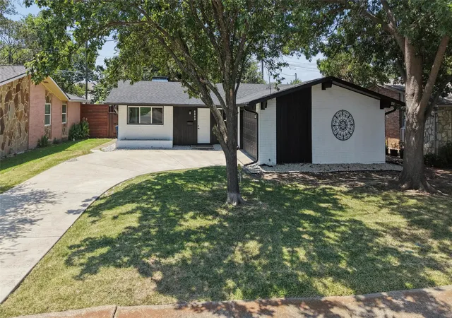 Photo 2 of Single family home for sale at 3332 High Lark Dr, Dallas, TX 75234 | MLS# 21325182 | Listing updated on 2026-08-22