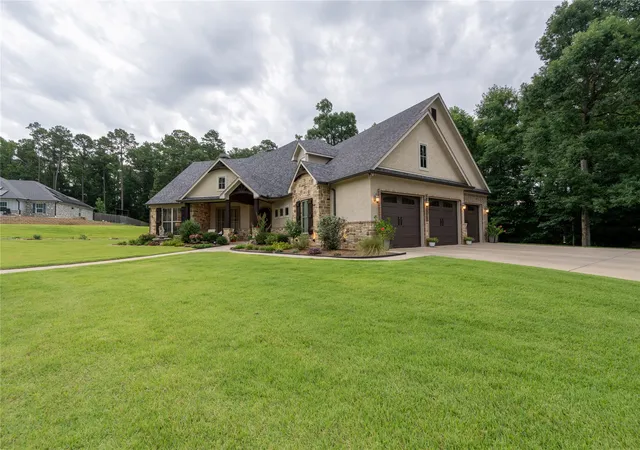 3rd image of 4002 Shadow Ridge Ln, Longview, TX 75605 | MLS# 21325243