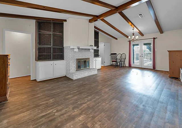 Photo 2 of Single family home for sale at 596 Saffle Rd, Robinson, TX 76706 | MLS# 21325223 | Listing updated on 2026-08-22