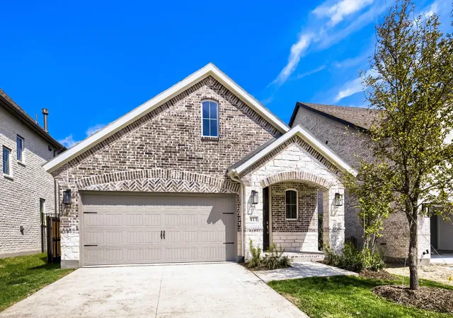 Photo 1 of Single family home for sale at 811 Stone Grove Rd, Lavon, TX 75166 | MLS# 21325270 | Listing updated on 2026-09-25