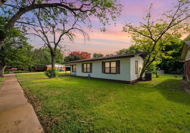 Photo 1 of Single family home for sale at 156 Bowie, Mc Gregor, TX 76657 | MLS# 21325045 | Listing updated on 2026-08-04