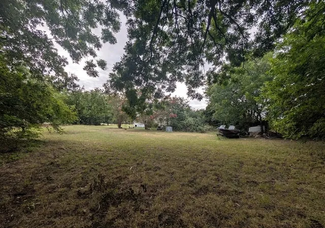 Photo 2 of Sale Pending at 4665 County Road 1053, Farmersville, TX 75442 | MLS# 21321687 | Listing updated on 2026-08-06