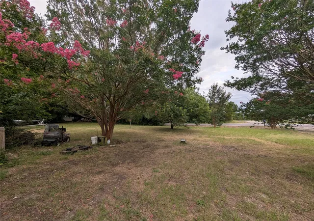 Photo 3 of Sale Pending at 4665 County Road 1053, Farmersville, TX 75442 | MLS# 21321687 | Listing updated on 2026-08-06