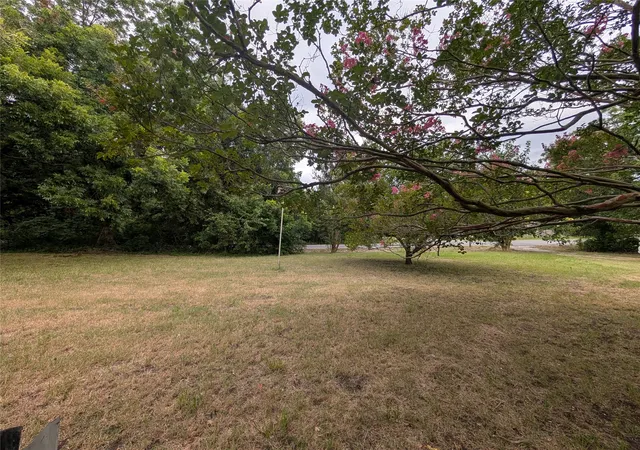 Photo 3 of Sale Pending at 4665 County Road 1053, Farmersville, TX 75442 | MLS# 21321687 | Listing updated on 2026-08-06