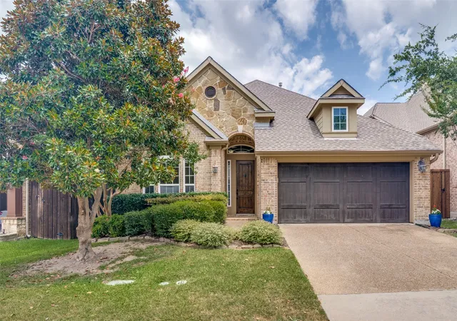 Photo 1 of Single family home for sale at 10715 Dixon Branch Dr, Dallas, TX 75218 | MLS# 21321841 | Listing updated on 2026-08-27