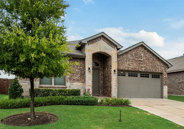 Photo 3 of Single family home for sale at 517 Frenchpark Dr, Haslet, TX 76052 | MLS# 21325262 | Listing updated on 2026-10-07