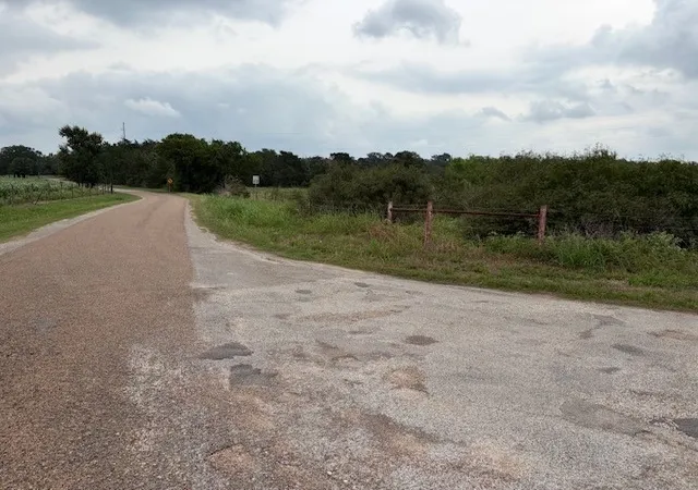 Photo 2 of Sale Pending at 2609 County Road 216, Giddings, TX 78942 | MLS# 21325378 | Listing updated on 2026-07-17
