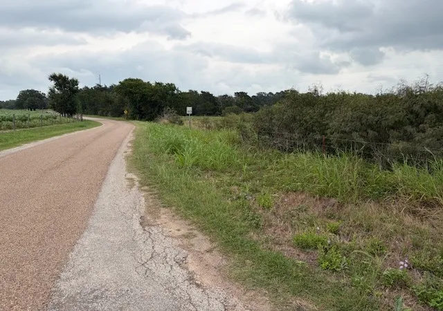 Photo 4 of Sale Pending at 2609 County Road 216, Giddings, TX 78942 | MLS# 21325378 | Listing updated on 2026-07-17