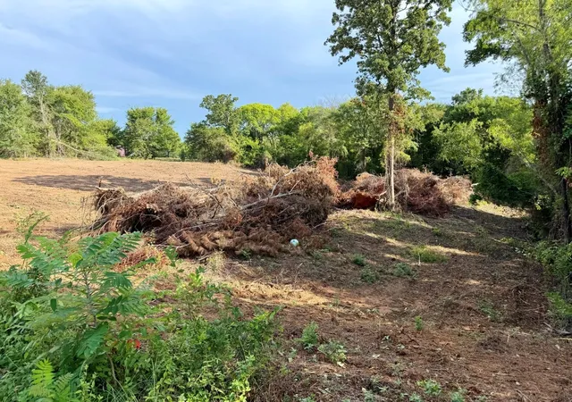 Photo 3 of Sale Pending at 13358 Nance Ln, Lindale, TX 75771 | MLS# 21325427 | Listing updated on 2026-08-26