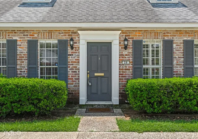 Photo 2 of Sale Pending at 20 Tealwood St, Shreveport, LA 71104 | MLS# 21325466 | Listing updated on 2026-07-15