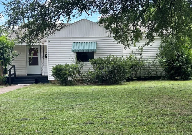 Photo 1 of Single family home for sale at 3208 Willowbrook St, Waco, TX 76711 | MLS# 21325373 | Listing updated on 2026-10-05