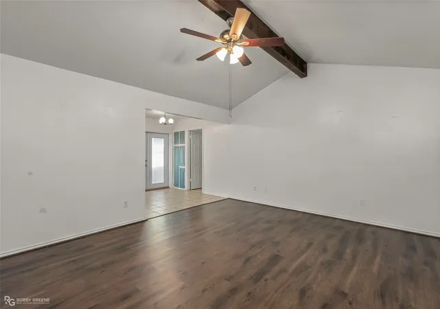 Photo 3 of Sale Pending at 2214 Kirby Smith Dr, Bossier City, LA 71112 | MLS# 21325481 | Listing updated on 2026-08-21