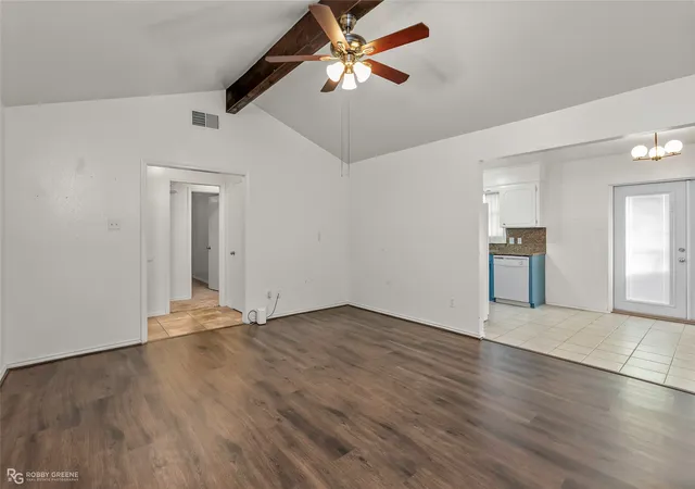 Photo 4 of Sale Pending at 2214 Kirby Smith Dr, Bossier City, LA 71112 | MLS# 21325481 | Listing updated on 2026-08-21