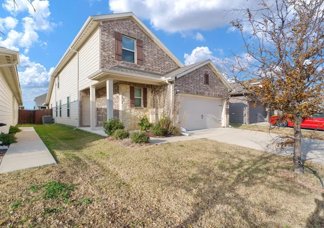 Homes for sale in Forney, TX | 1714 Cecil Crest Ln, Forney, TX 75126 | MLS# 21323602