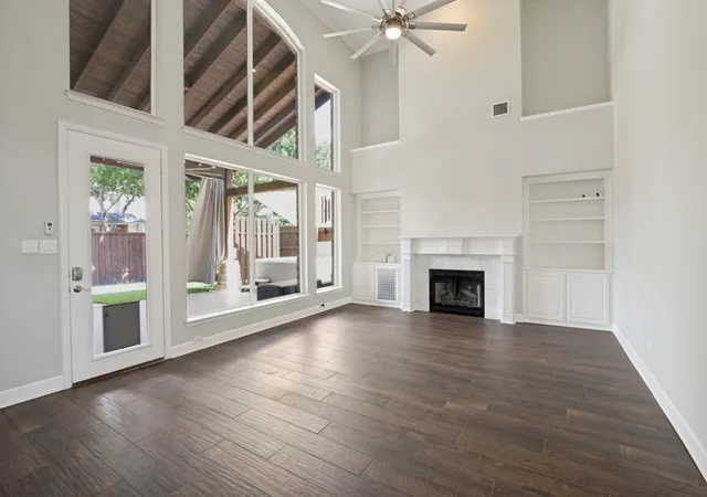 Photo 3 of Single family home for sale at 8520 Shady Shore Dr, Frisco, TX 75036 | MLS# 21318143 | Listing updated on 2026-08-30