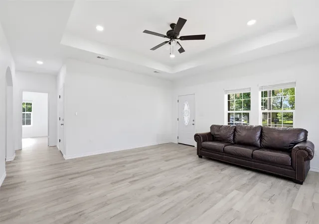 Photo 3 of Single family home for sale at 1201 E 8Th St, Mount Pleasant, TX 75455 | MLS# 21325318 | Listing updated on 2026-07-09