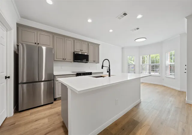 Photo 4 of House for sale at 1903 S 11Th St, Waco, TX 76706 | MLS# 21320407 | Listing updated on 2026-07-09