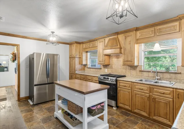 Photo 2 of Single family home for sale at 603 N 4th St, Wills Point, TX 75169 | MLS# 21325584 | Listing updated on 2026-09-19
