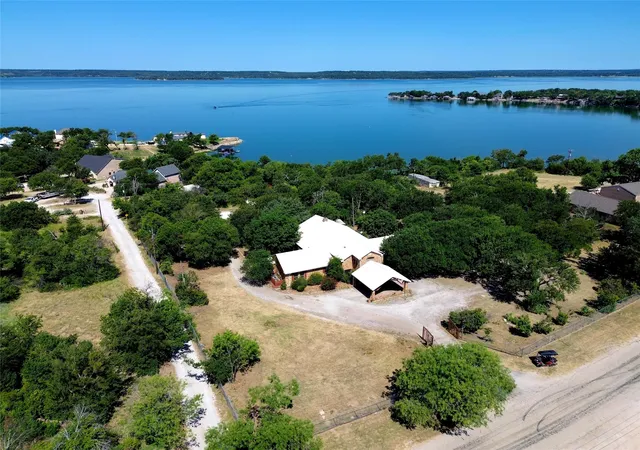 Photo 1 of Single family home for sale at 1211 Church Rd, Bridgeport, TX 76426 | MLS# 21325604 | Listing updated on 2026-08-22