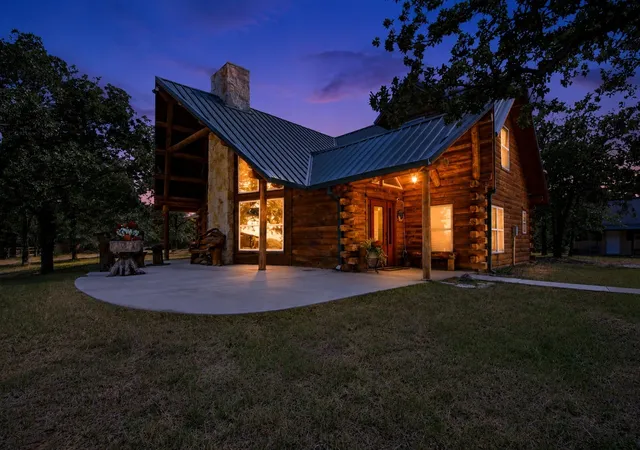 Photo 1 of Sale Pending at 175 Private Road 3708, Paradise, TX 76073 | MLS# 21320697 | Listing updated on 2026-08-27