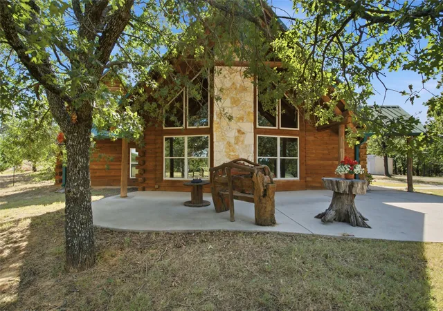 Photo 2 of Sale Pending at 175 Private Road 3708, Paradise, TX 76073 | MLS# 21320697 | Listing updated on 2026-08-27