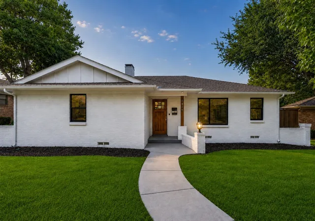 Photo 2 of Single family home for sale at 8434 Bellingham Dr, Dallas, TX 75228 | MLS# 21325438 | Listing updated on 2026-10-07