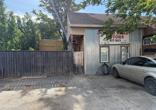 Photo 3 of Multi family home for sale at 117 Victoria St, Abilene, TX 79603 | MLS# 21325505 | Listing updated on 2026-07-09