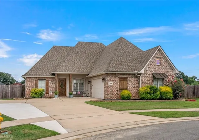 Photo 2 of Single family home for sale at 408 Halifax Cir, Benton, LA 71006 | MLS# 21325737 | Listing updated on 2026-08-20