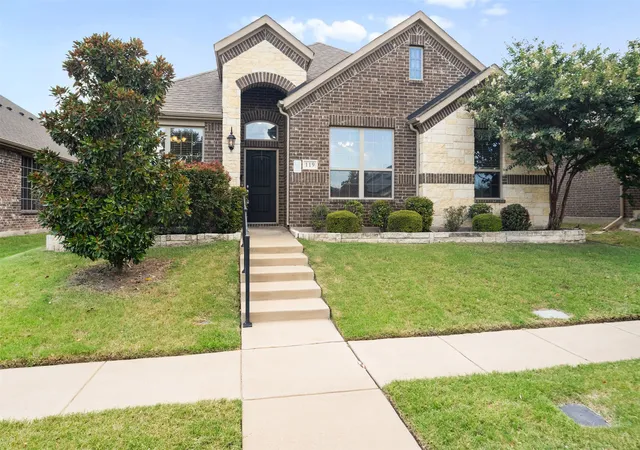 Photo 1 of Single family home for sale at 119 Happy Ln, Red Oak, TX 75154 | MLS# 21321796 | Listing updated on 2026-10-05