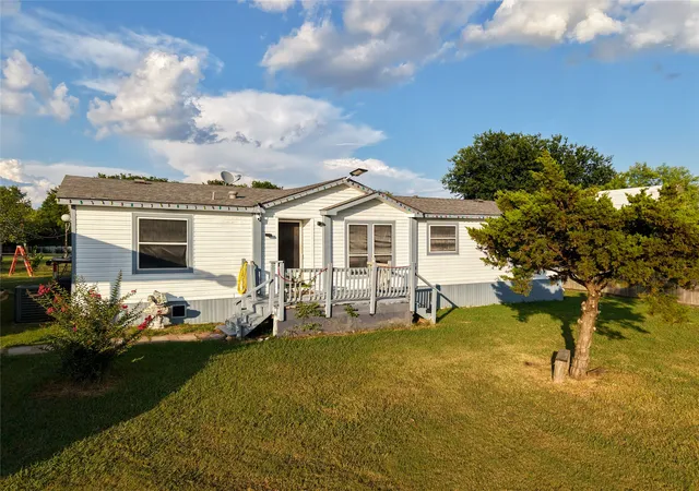Photo 1 of Manufactured home for sale at 7151 County Road 151, Kaufman, TX 75142 | MLS# 21323607 | Listing updated on 2026-10-06