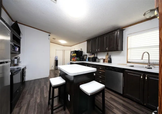 Photo 2 of Manufactured home for sale at 7151 County Road 151, Kaufman, TX 75142 | MLS# 21323607 | Listing updated on 2026-10-06