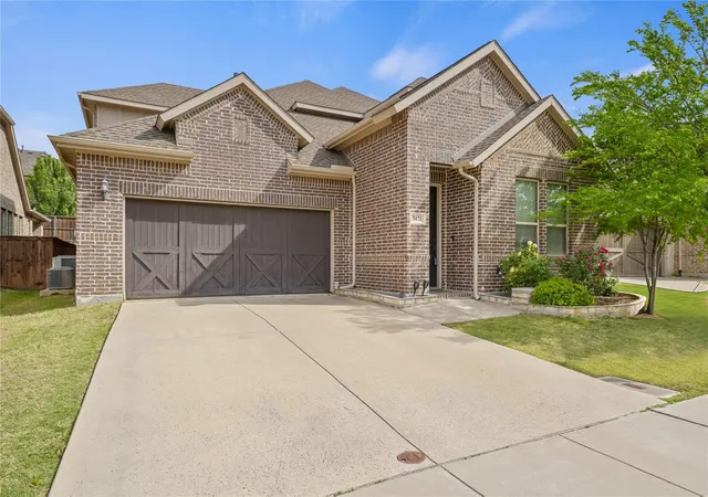 Photo 2 of Single family home for sale at 3421 Poinsettia Wy, Irving, TX 75038 | MLS# 21325861 | Listing updated on 2026-07-26