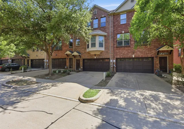 Photo 2 of Townhouse for sale at 1431 Chase Ln, Irving, TX 75063 | MLS# 21325169 | Listing updated on 2026-08-22
