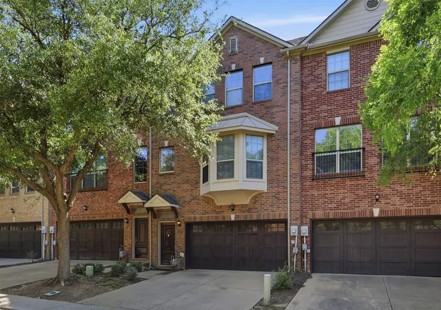 Photo 3 of Townhouse for sale at 1431 Chase Ln, Irving, TX 75063 | MLS# 21325169 | Listing updated on 2026-08-22