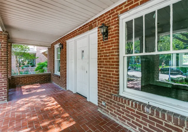 Photo 3 of Single family home for sale at 2212 Lipscomb St, Fort Worth, TX 76110 | MLS# 21325906 | Listing updated on 2026-07-09