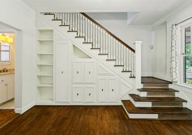 Photo 3 of Single family home for sale at 2212 Lipscomb St, Fort Worth, TX 76110 | MLS# 21325906 | Listing updated on 2026-07-09