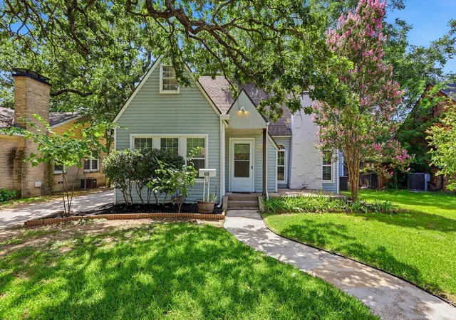 Photo 1 of Single family home for sale at 415 S Britain Rd, Irving, TX 75060 | MLS# 21324289 | Listing updated on 2026-07-26