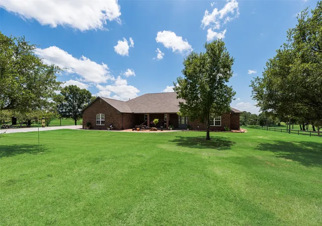 Photo 2 of Single family home for sale at 3188 Us 82, Bells, TX 75414 | MLS# 21325929 | Listing updated on 2026-09-23