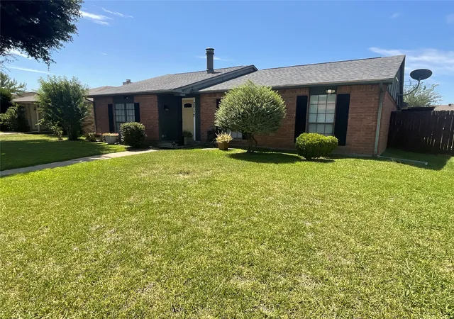 Photo 3 of Single family home for sale at 2017 Osage Trl, Grand Prairie, TX 75052 | MLS# 21323019 | Listing updated on 2026-08-22