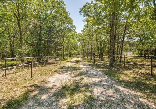 Photo 3 of Single family home for sale at 1525 Rs County Road 1490, Point, TX 75472 | MLS# 21325464 | Listing updated on 2026-07-09