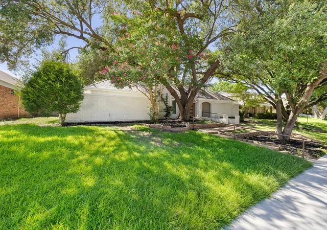 Photo 2 of Single family home for sale at 8557 Flint Falls Dr, Dallas, TX 75243 | MLS# 21318315 | Listing updated on 2026-08-23