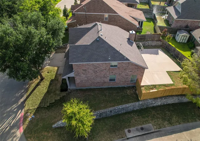 Photo 3 of Single family home for sale at 403 Rock Rose Dr, Duncanville, TX 75137 | MLS# 21325984 | Listing updated on 2026-08-31